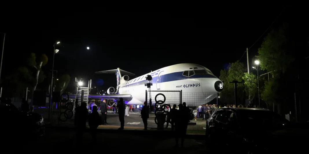 Στάθμευσε μόνιμα το επιβλητικό 727 της Ολυμπιακής