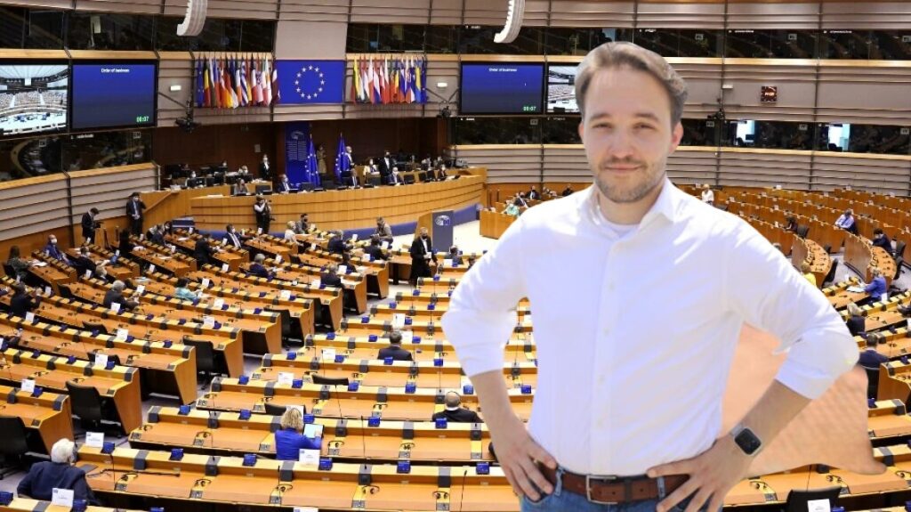 Φώτης Καψάλης: Οι κακοί πολιτικοί εκλέγονται από κακούς ψηφοφόρους