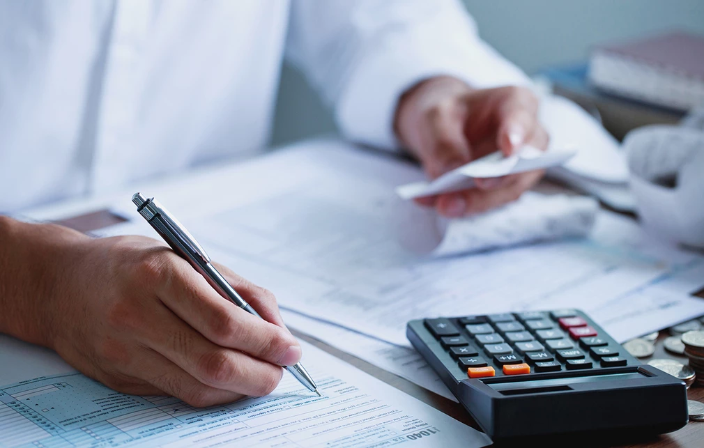 Εφορία: Πώς δηλώνονται οι δόσεις δανείων και πιστωτικών καρτών