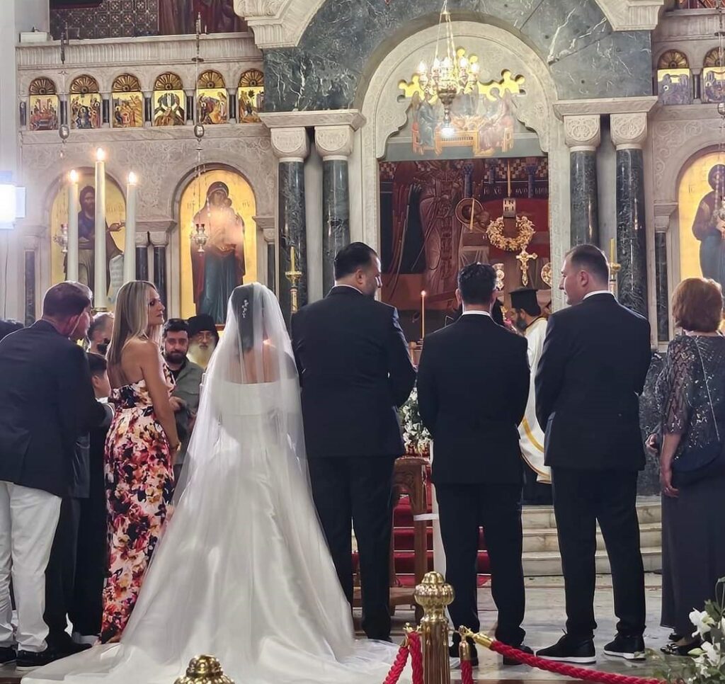 Υπέροχος γάμος και φαντασμαγορική εκδήλωση για Ζαχαρούλα Πετούση και Χαράλαμπο Σιδηρόπουλο