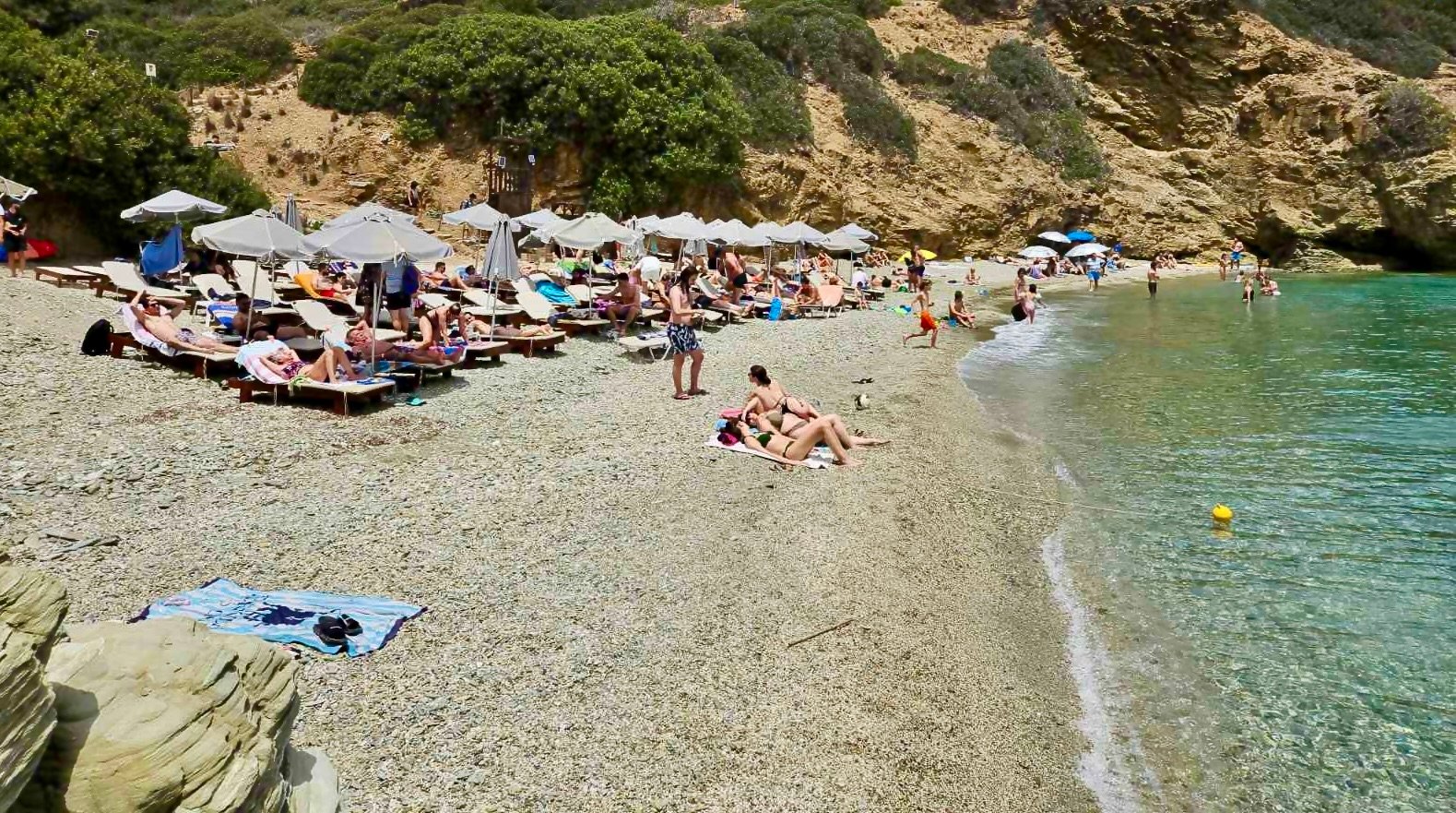 Γέμισαν κόσμο οι παραλίες