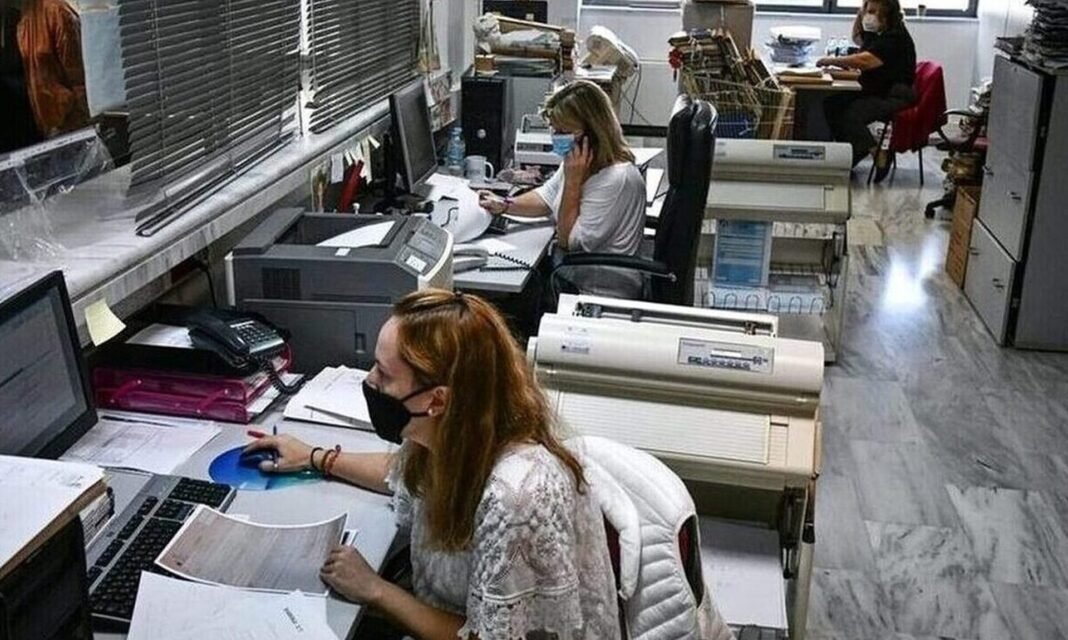 Πρόωτη σύνταξη: Οι κατηγορίες που μπορούν να κάνουν χρήση των ευνοϊκών διατάξεων