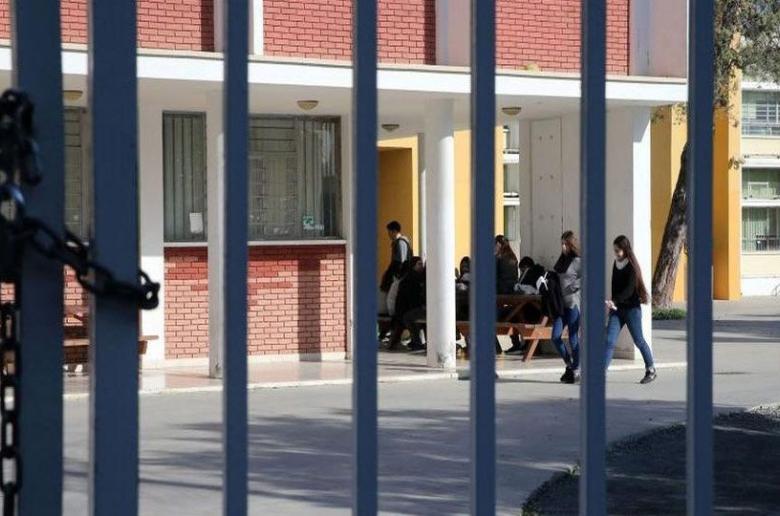 Από χώρα του εξωτερικού τα μαζικά απειλητικά emails σε ελληνικά σχολεία