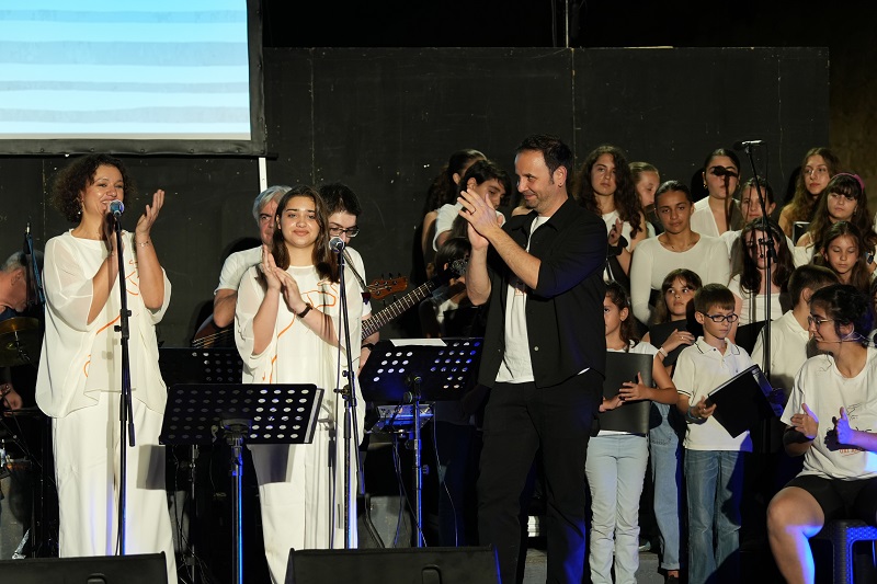 Με επιτυχία η παράσταση “Σκύλος στο Δρόμο”