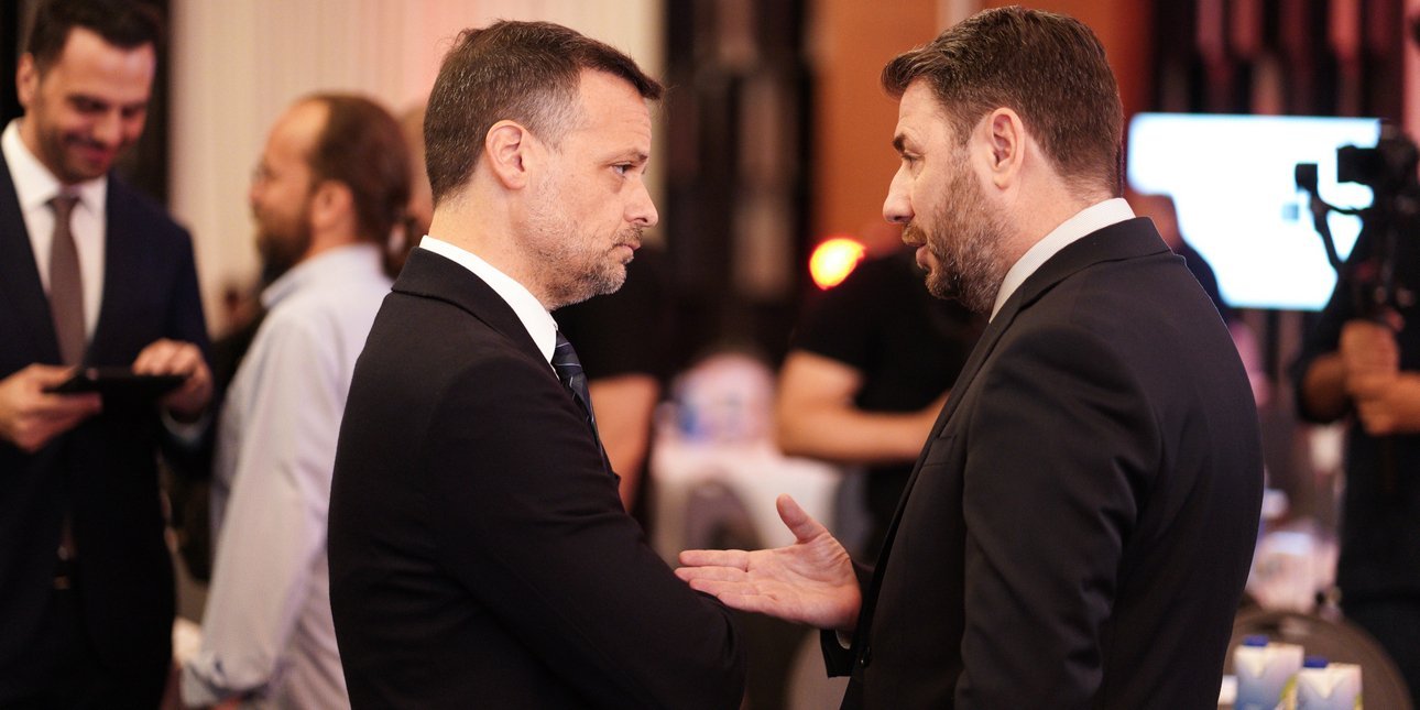 Μαχαίρια στο ΠΑΣΟΚ για την ηγεσία!