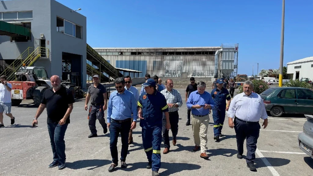 Χανιά: Σύσκεψη υπό τον Γραφάκο για το εργοστάσιο του ΔΕΔΙΣΑ που κάηκε