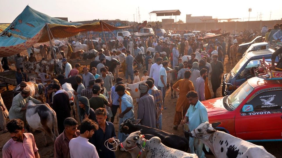 Πακιστάν: Λίντσαραν μέχρι θανάτου κατηγορούμενο για “βεβήλωση Κορανίου”