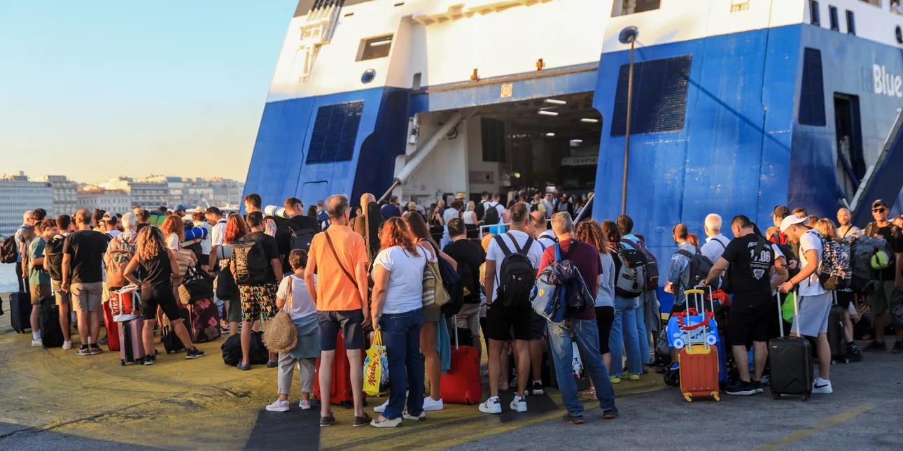 Αυξημένη η κίνηση στα λιμάνια της Αττικής, ενόψει της εξόδου του Πάσχα