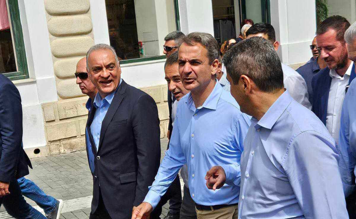 LIVE: Η διακαναλική συνέντευξη του Κυριάκου Μητσοτάκη στα Χανιά