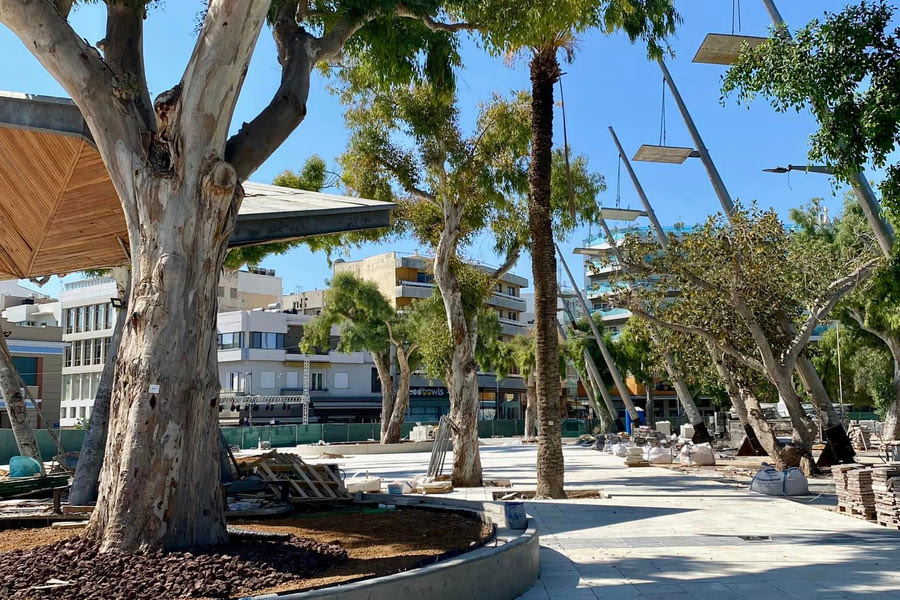 Γιατί κάποιοι θυμήθηκαν την πλατεία του 1956;