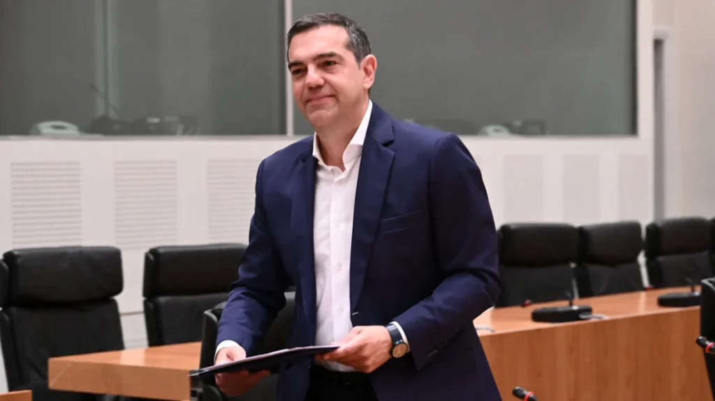 Πρώτο βήμα για επιστροφή στο νέο κόμμα Τσίπρα