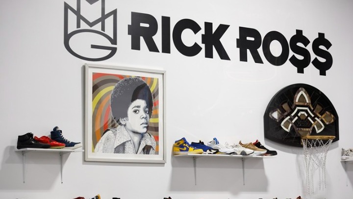 Ο Ρικ Ρος πουλά σε δημοπρασία για καλό σκοπό σπάνια συλλεκτικά αντικείμενα