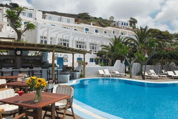 Στο…σφυρί ξενοδοχεία – φιλέτα ως το τέλος του 2024! Ένα και στην Κρήτη