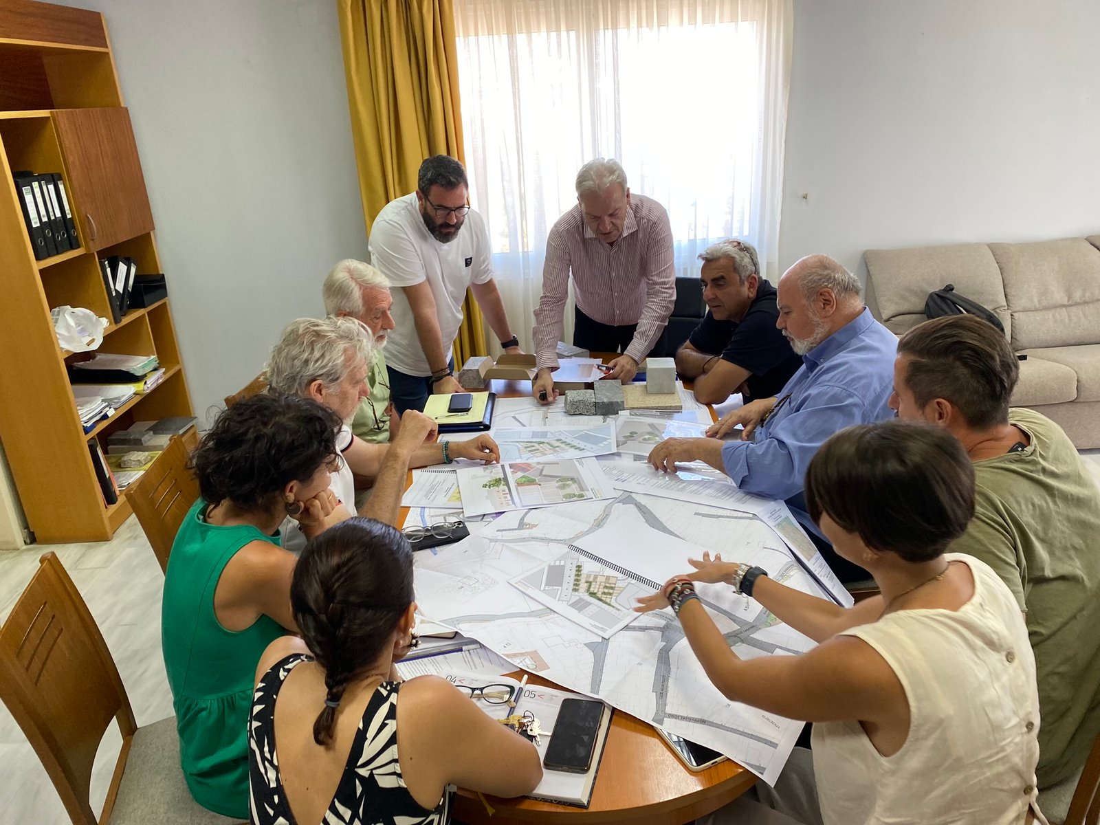 Αγία Τριάδα: Συνεχίζονται οι συζητήσεις για… να προκηρυχθεί το έργο