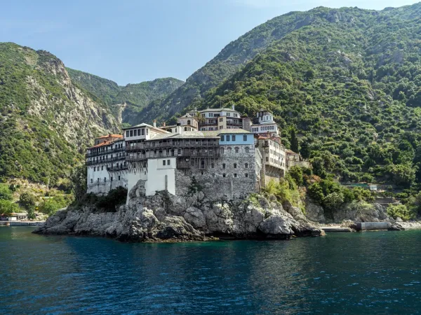 Άγιο Όρος: Ζητά από την αστυνομία στοιχεία για το ενδεχόμενο επέμβασης στη Μονή Εσφιγμένου