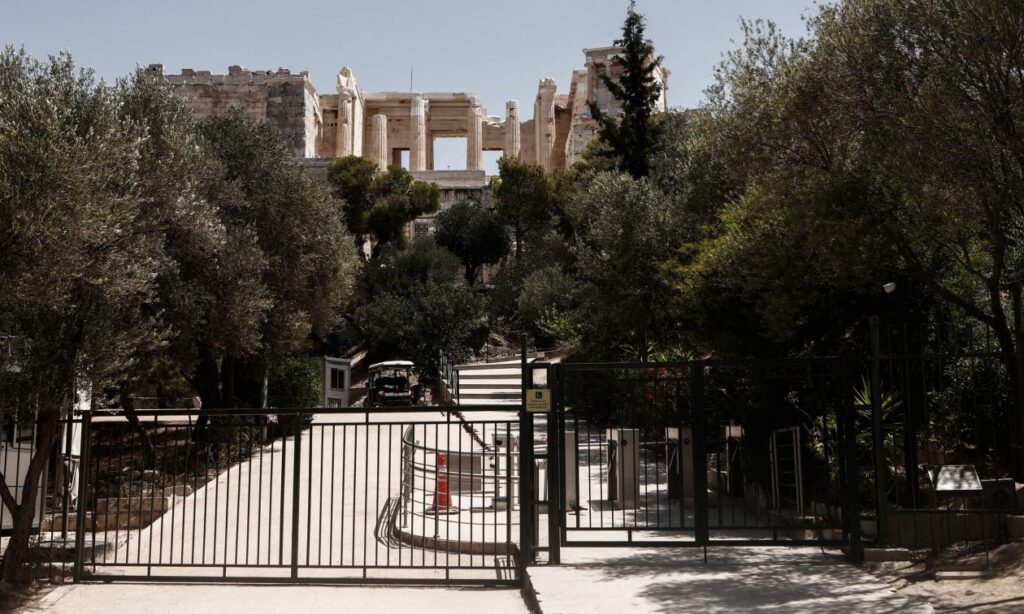 Αλλάζουν λόγω καύσωνα τα ωράρια των αρχαιολογικών χώρων