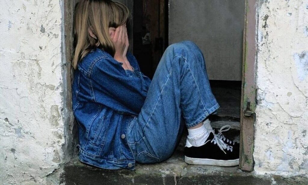 Αυτός είναι ο 31χρονος καθηγητής που κατηγορείται για ασέλγεια! (φωτός)