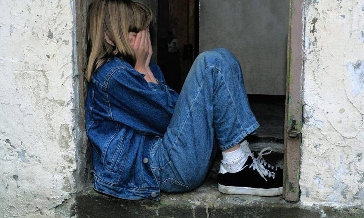 Αυτός είναι ο 31χρονος καθηγητής που κατηγορείται για ασέλγεια! (φωτός)