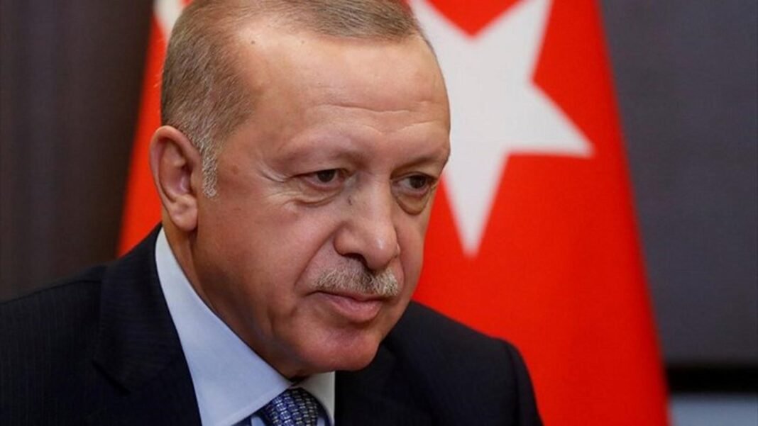 Ερντογάν: Είμαστε και με την Ανατολή και με τη Δύση
