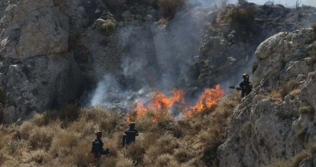 Υψηλός κίνδυνος πυρκαγιάς την Κυριακή σε Ηράκλειο και Λασίθι
