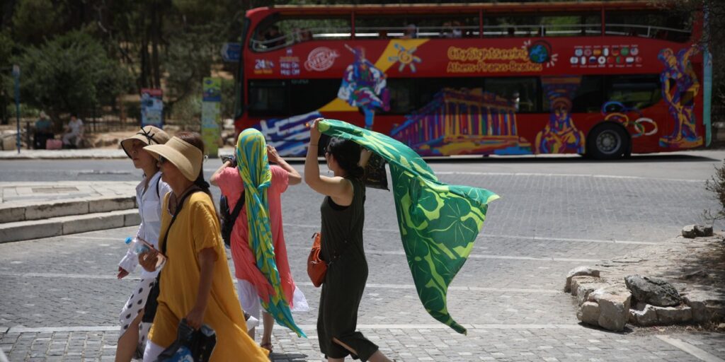 Καύσωνας: 43άρια σήμερα παντού