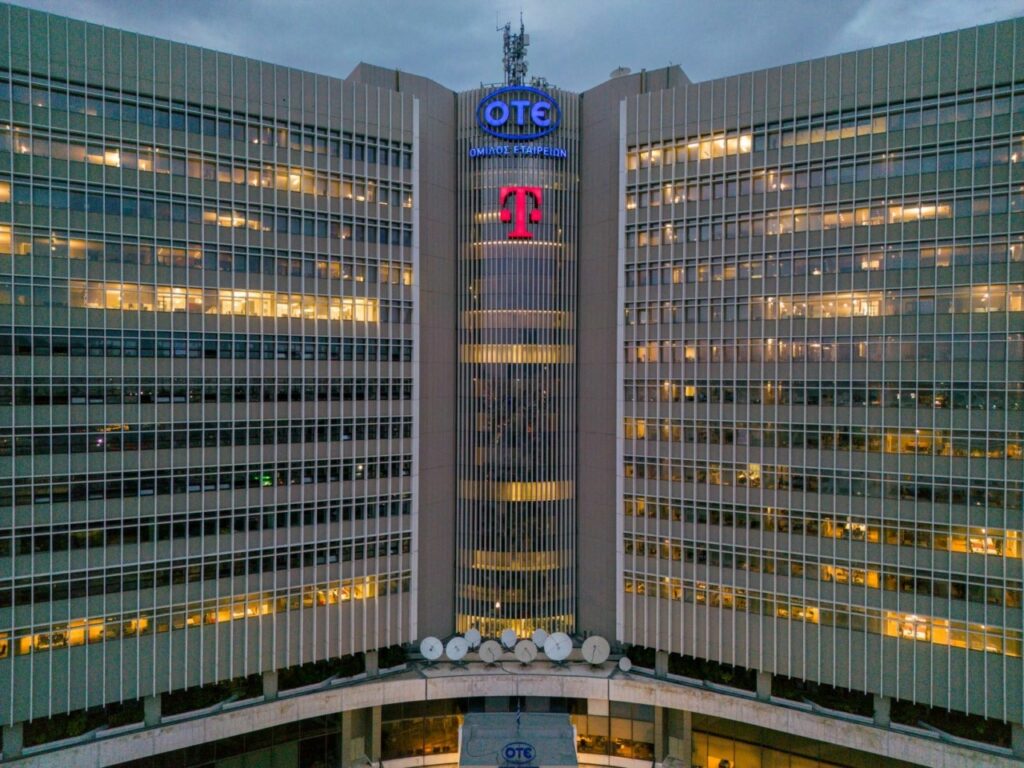 Γιατί η JP Morgan αναβαθμίζει τη μετοχή του ΟΤΕ