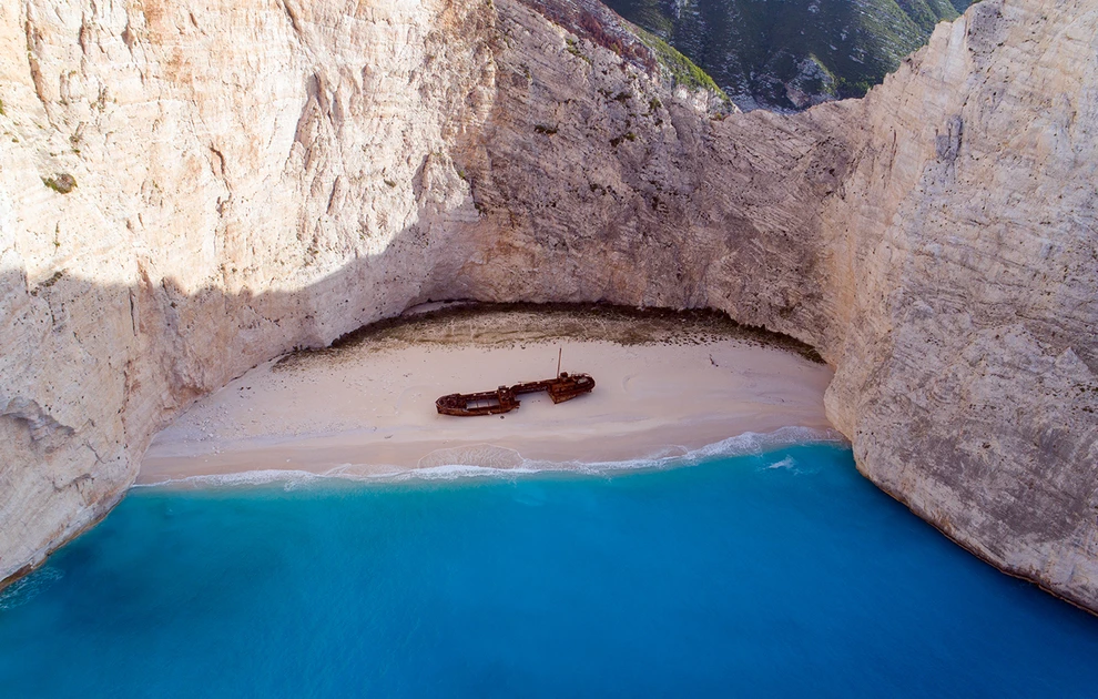 Ναυάγιο Ζάκυνθος: Πρέπει να διορθωθεί το σκάφος πριν καταστραφεί