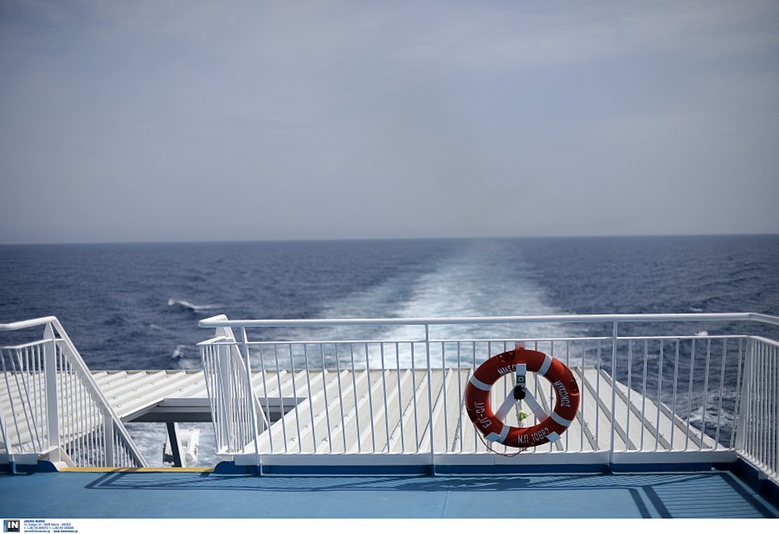 Μηχανική βλάβη σε σκάφος που έφτασε στο Ηράκλειο