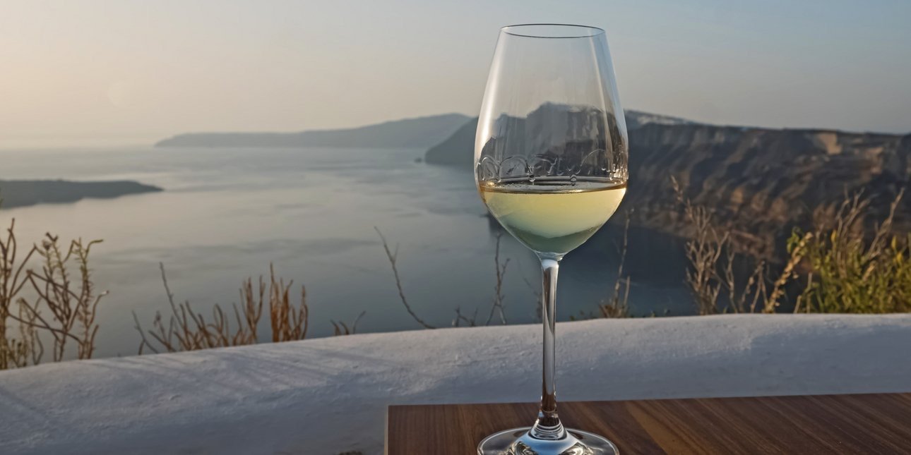 Η Σαντορίνη στην οινική ελίτ του κόσμου