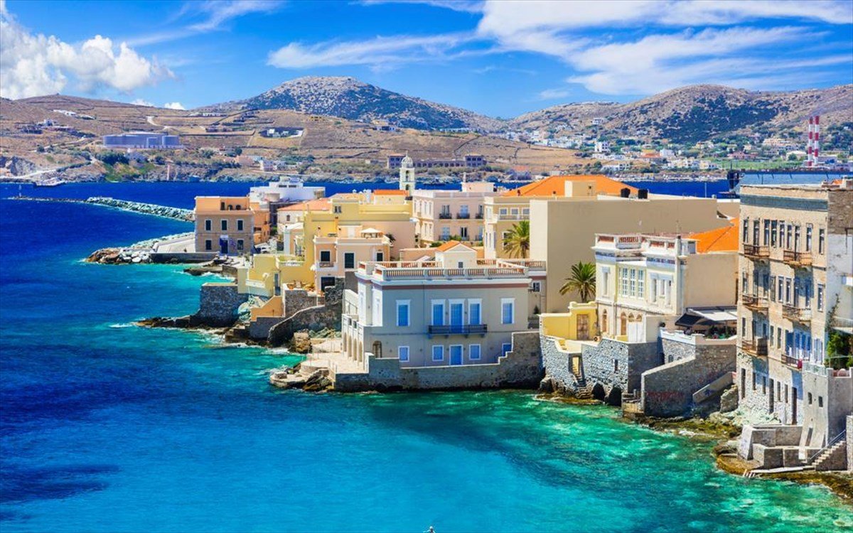 Πλαφόν στα AirBNB βάζει η κυβέρνηση