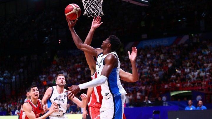 Χωρίς τον Κώστα Αντετοκούνμπο με Σλοβενία η εθνική