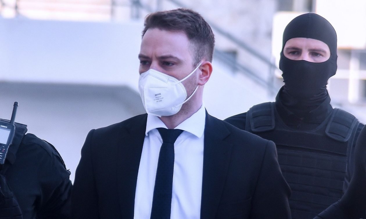 Στη Νομική Κομοτηνής ο Μπάμπης Αναγνωστόπουλος – Ξεκίνησε το διάβασμα