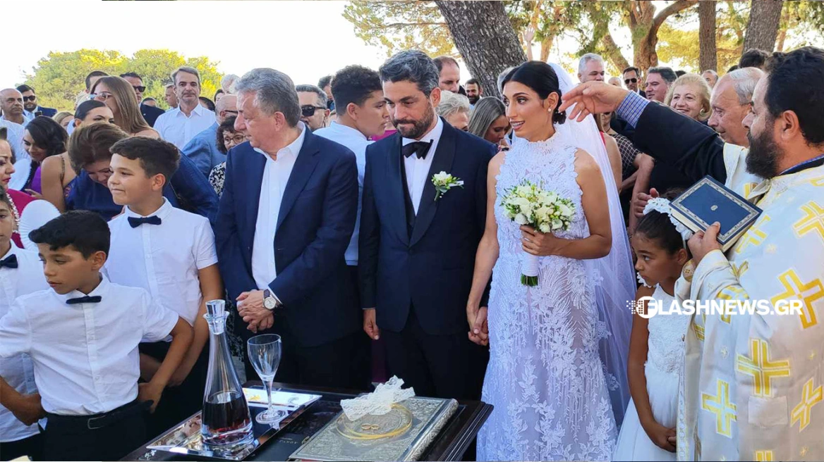 Παντρεύτηκε ο δήμαρχος Χανίων, Παναγιώτης Σημανδηράκης – Καλεσμένοι ο Μητσοτάκης και πολλοί πολιτικοί