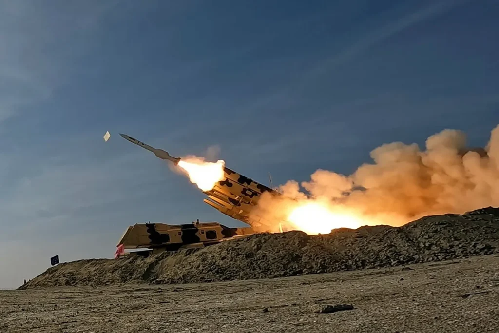 Τύμπανα πολέμου στη Μέση Ανατολή: Αναφορές για επίθεση του Ιράν την Δευτέρα