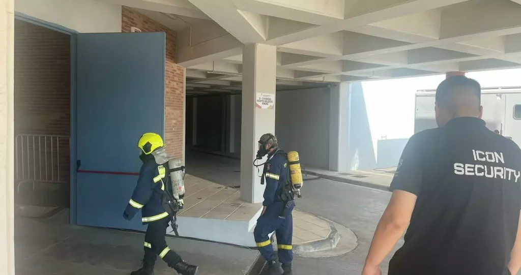 Εκκενώθηκαν τα «Δύο Αοράκια»-Πρόβλημα με τον μετασχηματιστή