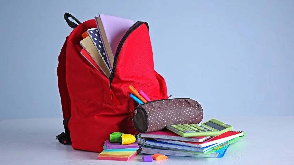 «Καλάθι του μαθητή»: Σε ισχύ από σήμερα – Τι περιλαμβάνει, πόσο διαρκεί