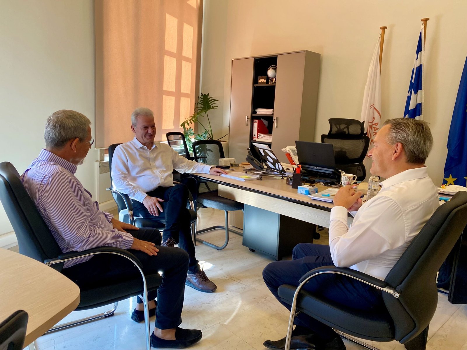 Συνάντηση του Αλέξη Καλοκαιρινού με τον Πρέσβη της Δανίας στην Ελλάδα