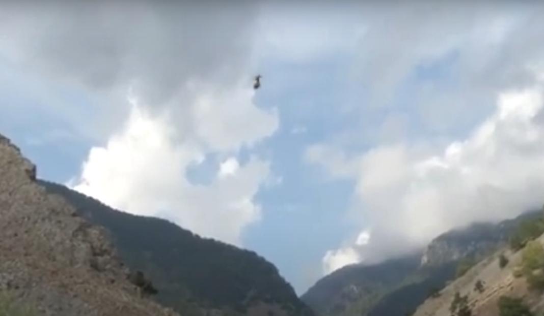 Εναέρια αυτοψία στο φαράγγι της Σαμαριάς (Video)