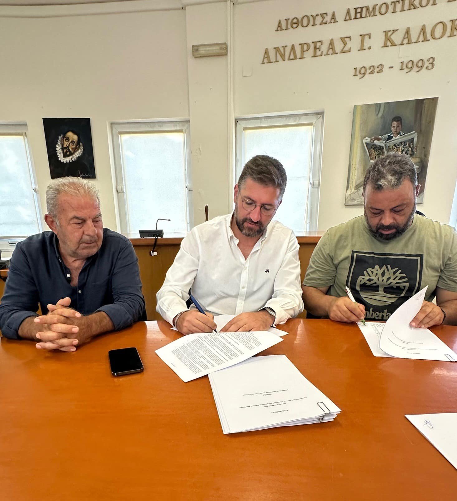 Έπεσαν οι… υπογραφές για τη σύμβαση για την αντικατάσταση των δικτύων ύδρευσης και αποχέτευσης της Δαμάστας