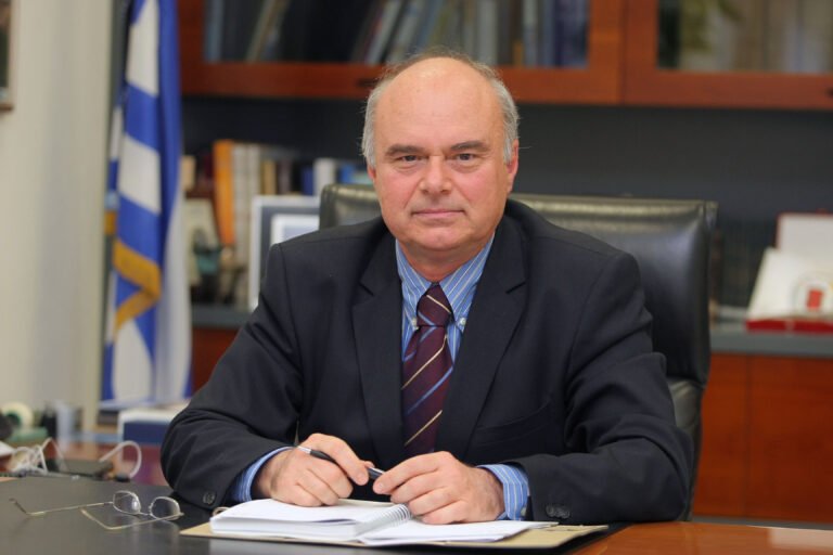 Παρουσιάζει το συνδυασμό του ο Μ. Αλιφιεράκης