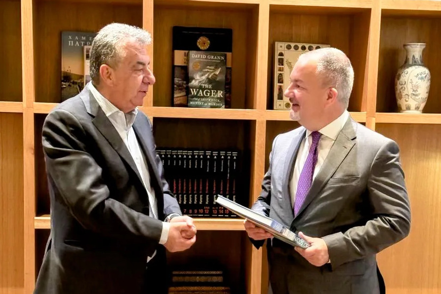 Με τον Πρέσβη του Ηνωμένου Βασιλείου στην Ελλάδα συναντήθηκε ο Περιφερειάρχης Κρήτης