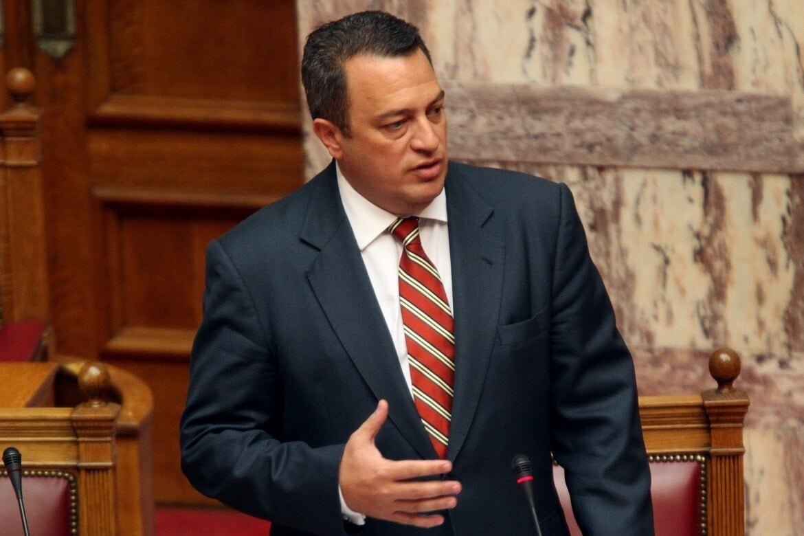 Ευριπίδης Στυλιανίδης για τη σκληρή κριτική Καραμανλή και Σαμαρά αλλά και για τα Τέμπη
