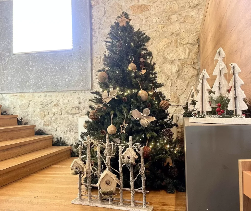 Το ΚΤΕΛ Ηρακλείου-Λασιθίου φόρεσε τα γιορτινά του!