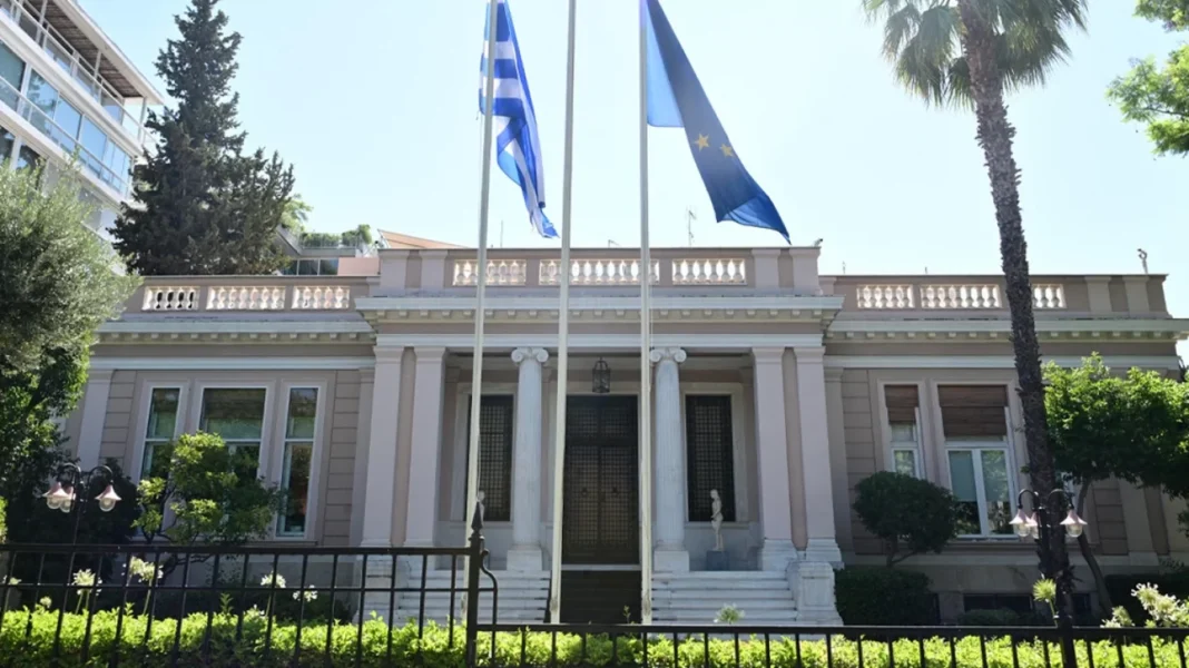 ΚΥΣΕΑ: Συνεδριάζει σήμερα υπό τον πρωθυπουργό – Προς «πάγωμα» μέχρι νεωτέρας οι αποφάσεις ασύλου για Σύρους