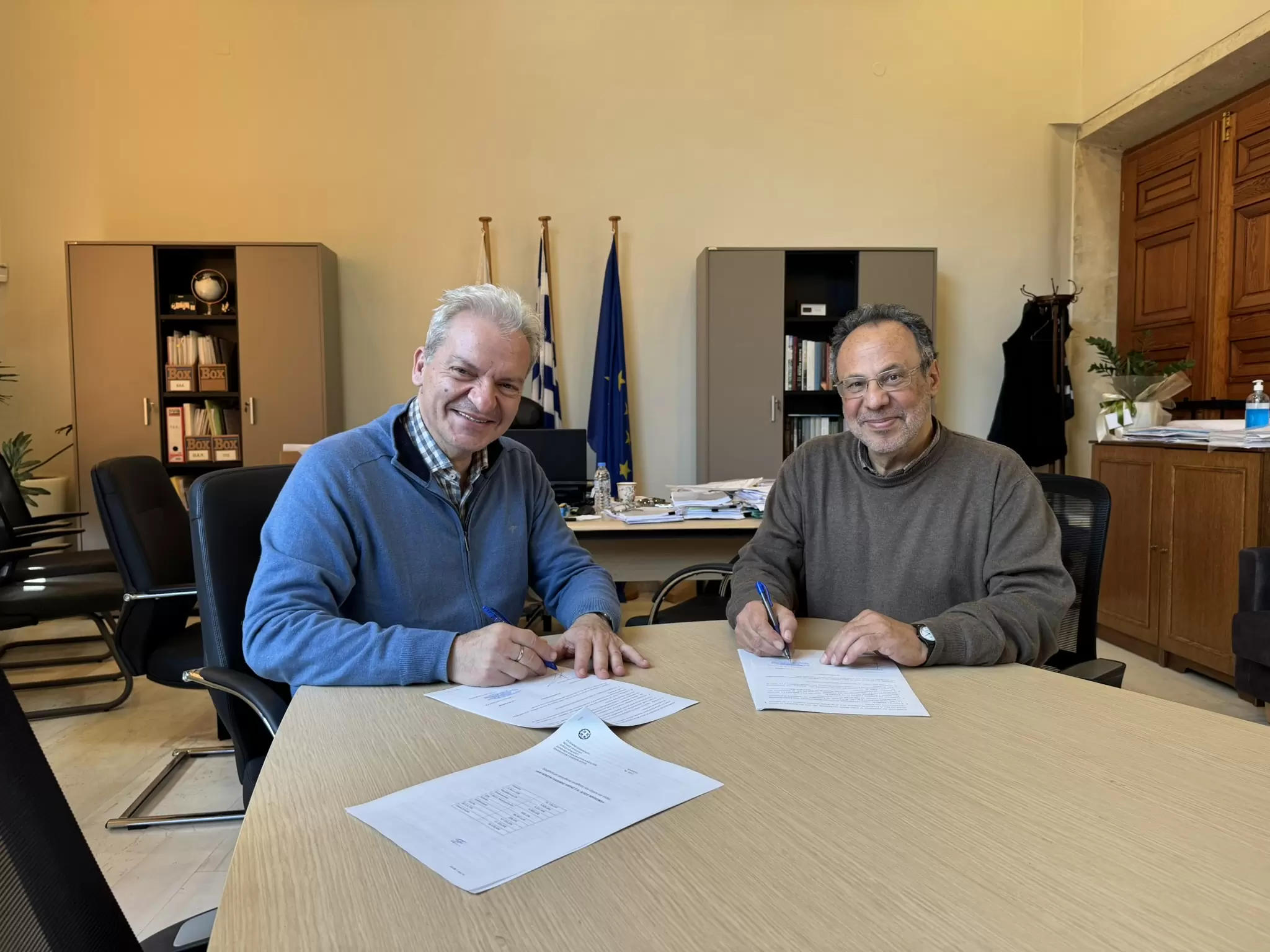 Μια νέα παιδική χαρά δημιουργείται στον Άγιο Μύρωνα