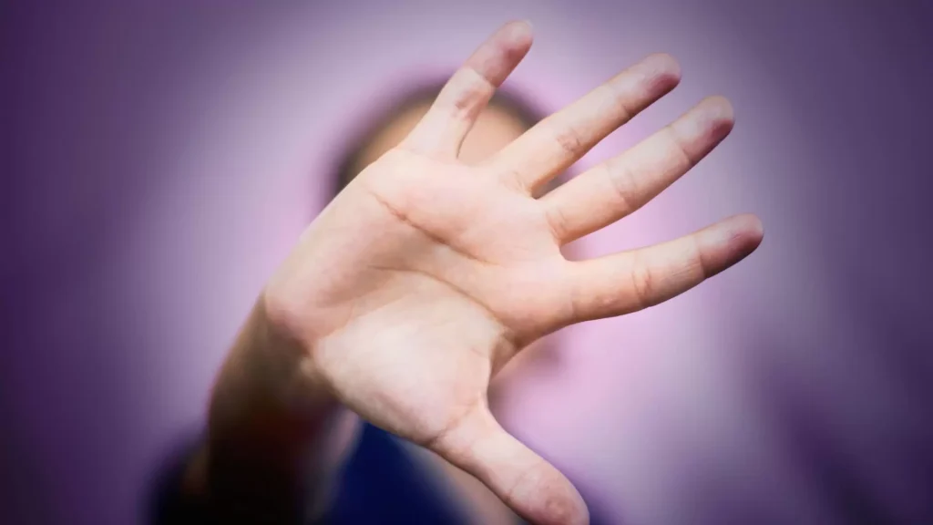 Σύλληψη 57χρονου για ξυλοδαρμό της κόρης του!