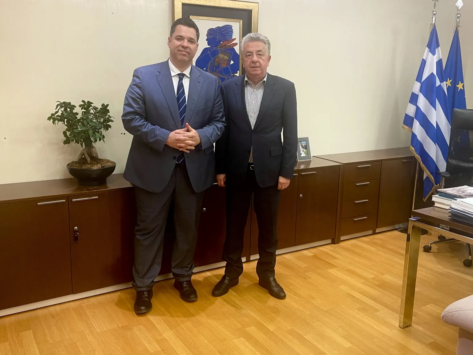 Συνάντηση περιφερειάρχη Κρήτης με τον υφυπουργό στον πρωθυπουργό