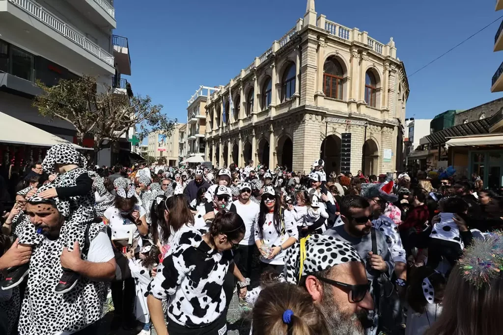 Με γοργούς ρυθμούς οι προετοιμασίες για το ηρακλειώτικο καρναβάλι