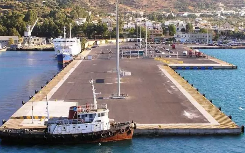 ΕΔΕ και προσωρινή απομάκρυνση του λιμενάρχη Χανίων μετά το περιστατικό βιαιοπραγίας σε πλοίο της γραμμής