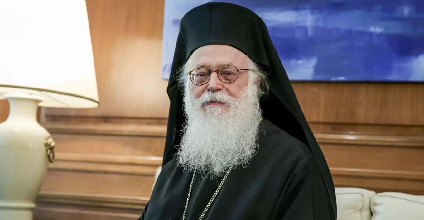 Αρχιεπίσκοπος Αλβανίας: Μεταφέρεται εκτάκτως στην Αθήνα για νοσηλεία με αεροσκάφος της Πολεμικής Αεροπορίας